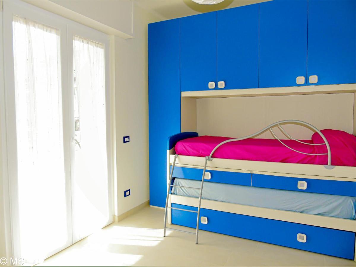 Pietra Home, Posto Auto, Ac ,Wifi, 150Mt Dal Mare Pietra Ligure Bagian luar foto