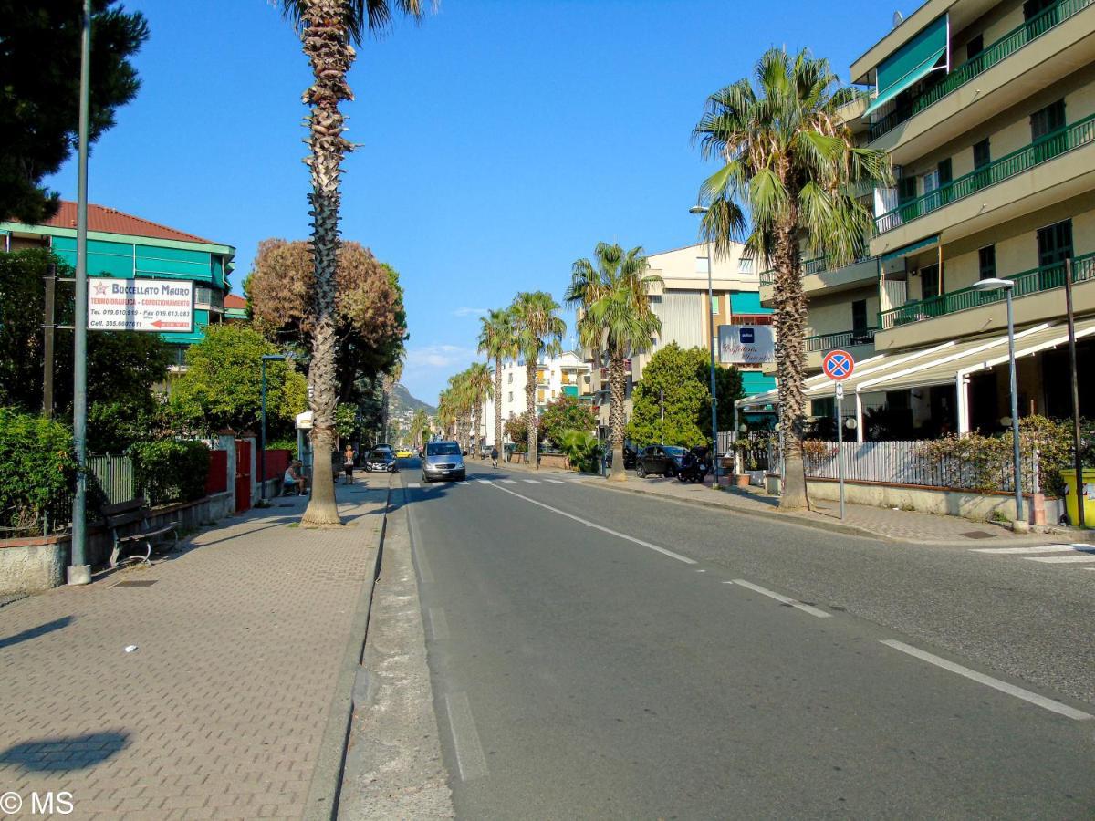 Pietra Home, Posto Auto, Ac ,Wifi, 150Mt Dal Mare Pietra Ligure Bagian luar foto